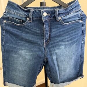 Time and Tru Dark Blue Denim Mid-Rise Shorts